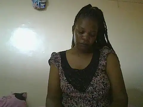 Snapshot of clakemmy250 chatting on January 14, 2025, 8:15 pm clakemmy250 online show from January 14, 2025, 8:15 pm