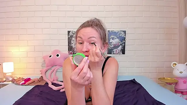 Snapshot of AriFleow chatting on October 16, 2025, 5:19 am AriFleow online show from October 16, 2025, 5:19 am