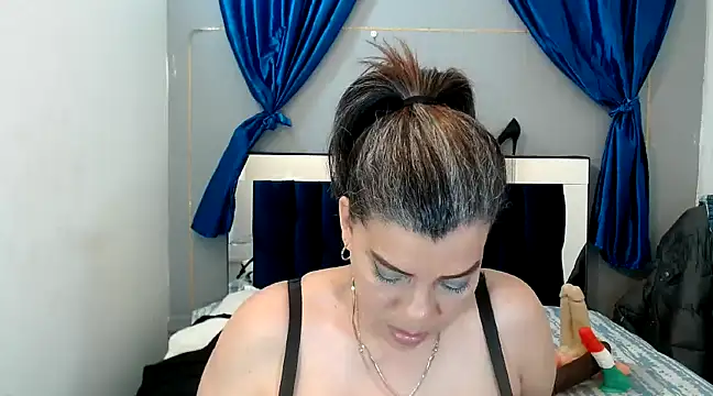 Snapshot of vikyadams chatting on January 23, 2025, 3:58 am vikyadams online show from January 23, 2025, 3:58 am