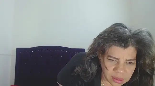 Snapshot of vikyadams chatting on February 21, 2025, 9:24 am vikyadams online show from February 21, 2025, 9:24 am