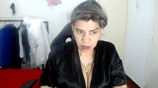 Snapshot of vikyadams chatting on February 24, 2025, 1:53 pm vikyadams online show from February 24, 2025, 1:53 pm