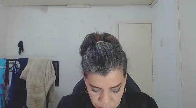 Snapshot of vikyadams chatting on March 1, 2025, 2:48 am vikyadams online show from March 1, 2025, 2:48 am