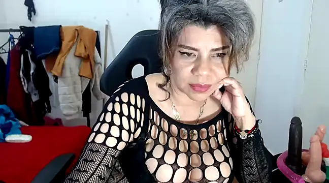 Snapshot of vikyadams chatting on March 4, 2025, 2:38 am vikyadams online show from March 4, 2025, 2:38 am