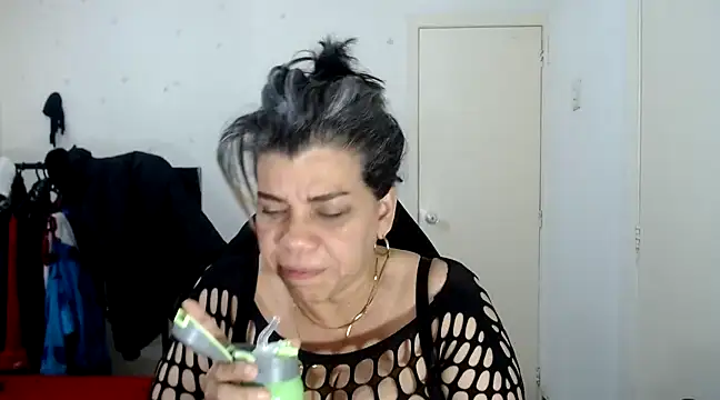 Snapshot of vikyadams chatting on March 7, 2025, 8:56 am vikyadams online show from March 7, 2025, 8:56 am