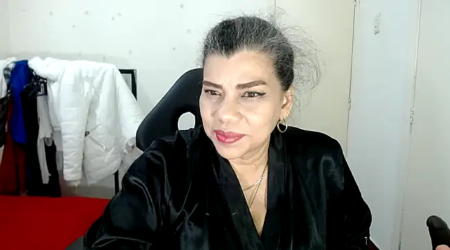Snapshot of vikyadams chatting on March 12, 2025, 11:42 am vikyadams online show from March 12, 2025, 11:42 am