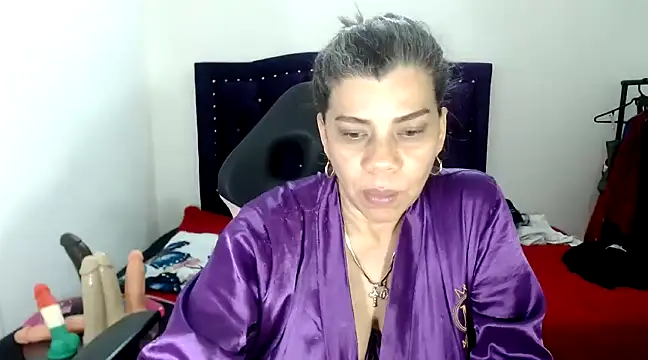 Snapshot of vikyadams chatting on March 21, 2025, 2:40 pm vikyadams online show from March 21, 2025, 2:40 pm
