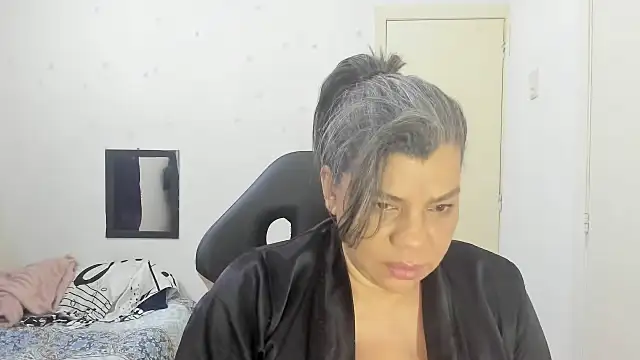 vikyadams online show from October 9, 2025, 7:06 am