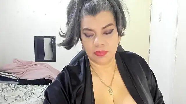 vikyadams online show from November 24, 2025, 12:38 pm