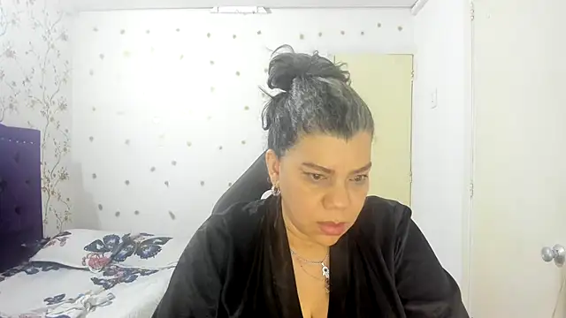vikyadams online show from May 12, 2026, 9:39 am