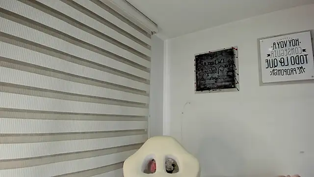 Violet spencer online show from December 10, 2024, 4:27 pm