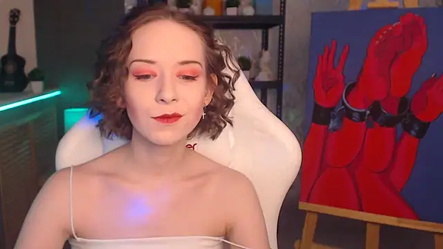FascinatingEyess online show from October 6, 2025, 6:38 pm