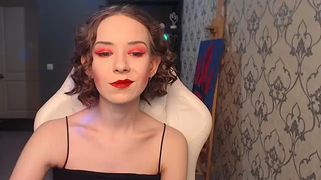 Snapshot of FascinatingEyess chatting on April 18, 2026, 8:53 pm FascinatingEyess online show from April 18, 2026, 8:53 pm
