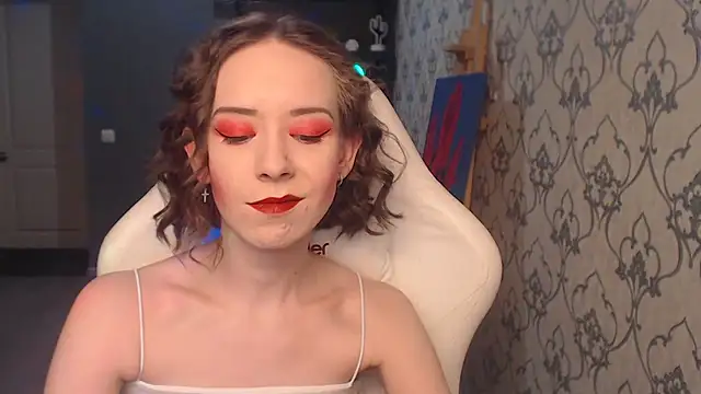 Snapshot of FascinatingEyess chatting on May 6, 2026, 5:07 pm FascinatingEyess online show from May 6, 2026, 5:07 pm