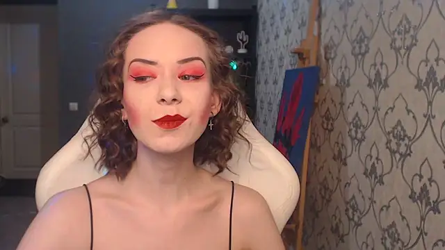 Snapshot of FascinatingEyess chatting on June 21, 2026, 7:49 pm FascinatingEyess online show from June 21, 2026, 7:49 pm