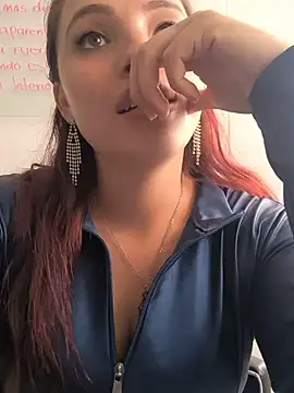 elizatexx online show from June 13, 2026, 8:07 pm