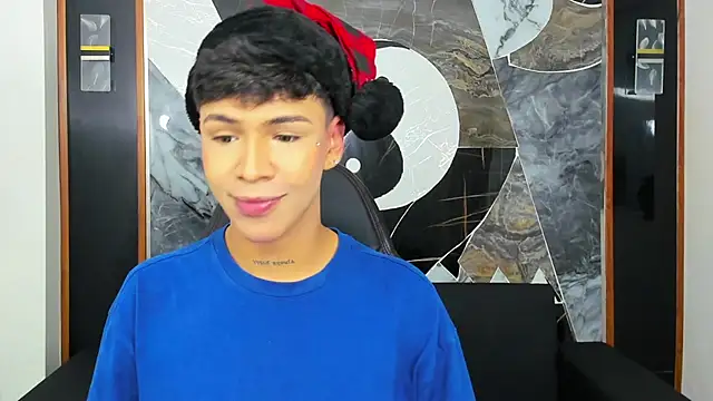 Snapshot of Timmy_King_ chatting on December 4, 2024, 10:08 pm Timmy King online show from December 4, 2024, 10:08 pm