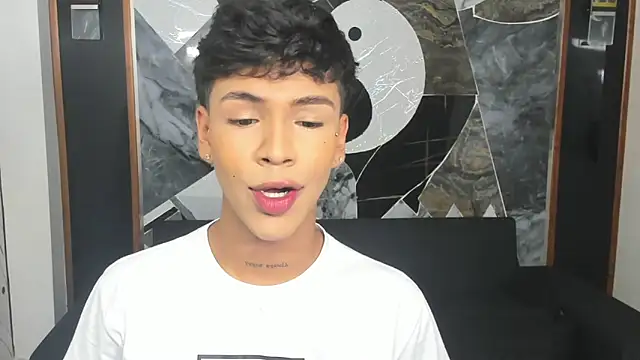 Snapshot of Timmy_King_ chatting on December 6, 2024, 9:13 pm Timmy King online show from December 6, 2024, 9:13 pm