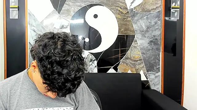 Snapshot of Timmy_King_ chatting on December 23, 2024, 9:51 pm Timmy King online show from December 23, 2024, 9:51 pm
