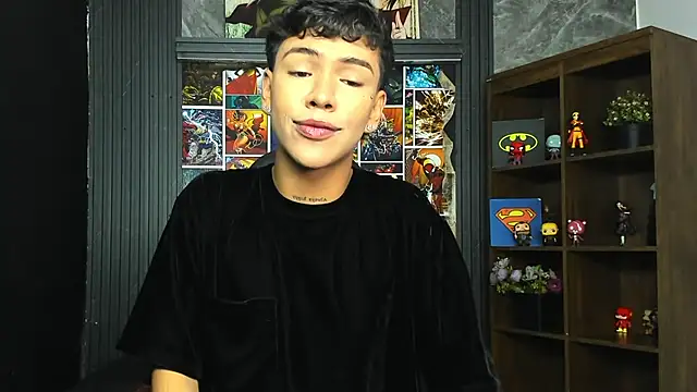 Snapshot of Timmy_King_ chatting on December 26, 2024, 9:58 pm Timmy King online show from December 26, 2024, 9:58 pm