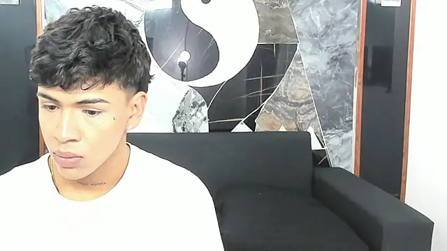 Snapshot of Timmy_King_ chatting on January 12, 2025, 1:00 am Timmy King online show from January 12, 2025, 1:00 am