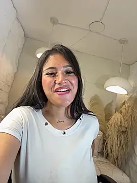 Snapshot of Dakotha_v_ chatting on March 18, 2026, 4:26 am Dakotha v online show from March 18, 2026, 4:26 am