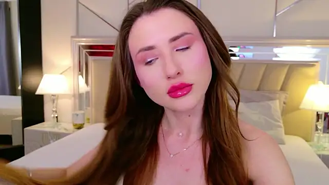 Jullia Carter online show from February 17, 2026, 6:21 am