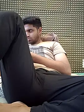 Snapshot of mykecockslong chatting on October 5, 2025, 10:35 am mykecockslong online show from October 5, 2025, 10:35 am