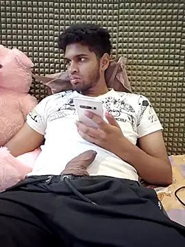 Snapshot of mykecockslong chatting on October 16, 2025, 10:38 am mykecockslong online show from October 16, 2025, 10:38 am