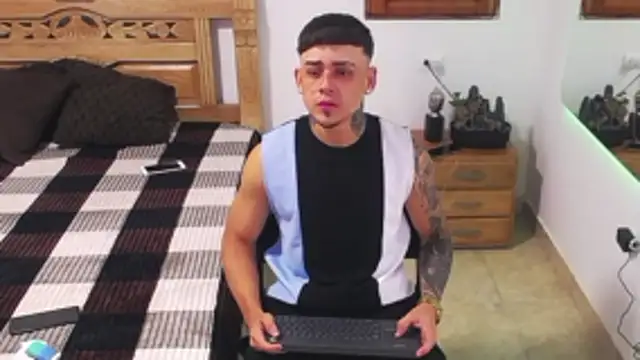 Snapshot of nino_rousse chatting on November 18, 2025, 7:46 am nino rousse online show from November 18, 2025, 7:46 am