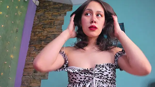 Snapshot of SofiaSolar chatting on February 18, 2025, 11:22 am SofiaSolar online show from February 18, 2025, 11:22 am