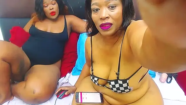 Snapshot of Brookylynbrownxx chatting on September 25, 2025, 5:33 am Brookylynbrownxx online show from September 25, 2025, 5:33 am