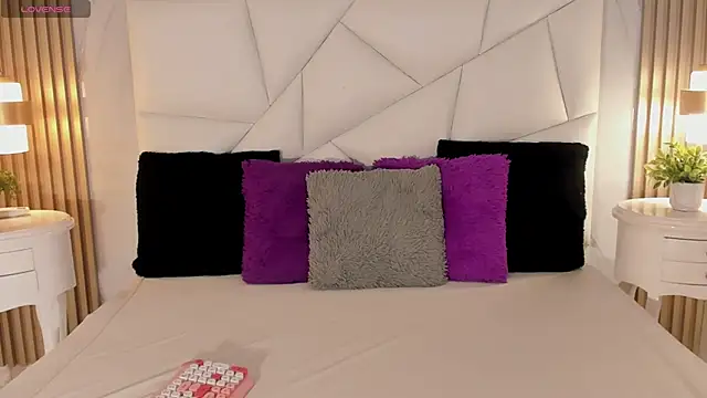 belacampbell online show from October 3, 2025, 5:37 am