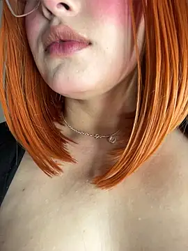 VioletPearson online show from June 15, 2026, 12:29 pm