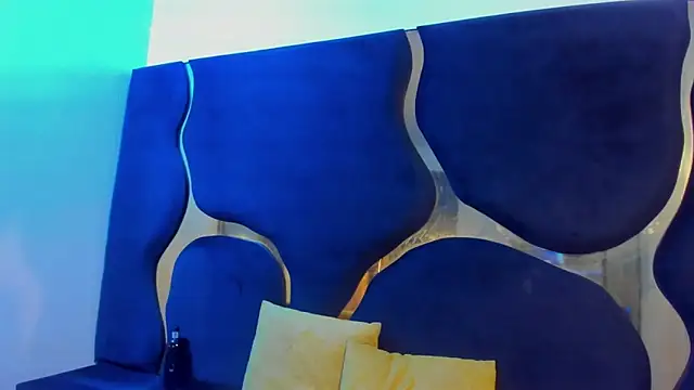 Ivanna18 x online show from October 30, 2025, 3:41 am