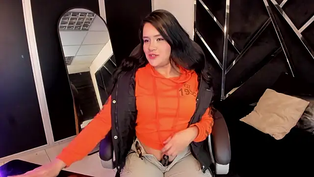 Ivanna18 x online show from November 26, 2025, 4:57 am