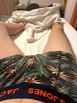 youngermansas online show from September 23, 2025, 12:24 am