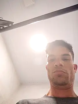 Snapshot of 719610 chatting on October 9, 2025, 3:04 am 719610 online show from October 9, 2025, 3:04 am