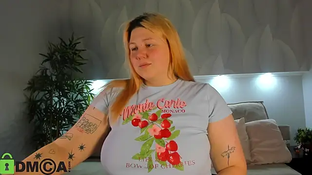 Ruth Oliver online show from November 6, 2025, 1:17 am