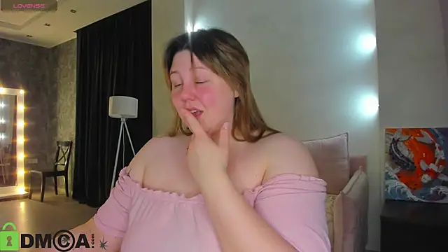 Snapshot of Ruth_Oliver chatting on March 9, 2026, 1:09 am Ruth Oliver online show from March 9, 2026, 1:09 am