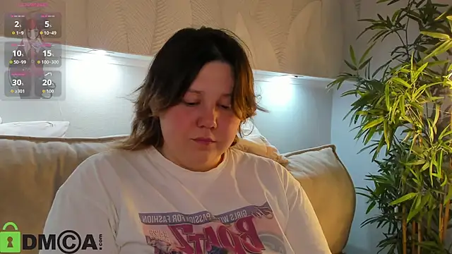 Snapshot of Ruth_Oliver chatting on July 24, 2026, 1:14 am Ruth Oliver online show from July 24, 2026, 1:14 am