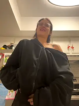 SafeinouterSpace online show from December 14, 2025, 7:58 am