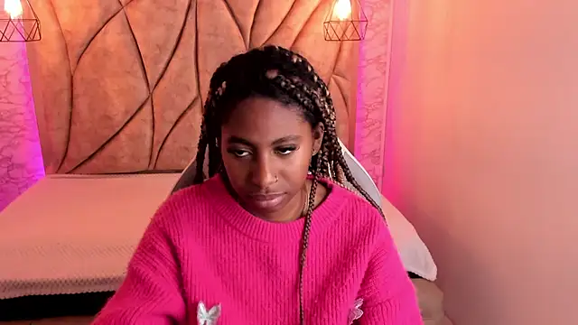 Snapshot of Queen_perla_ chatting on January 27, 2025, 12:16 pm Queen perla online show from January 27, 2025, 12:16 pm