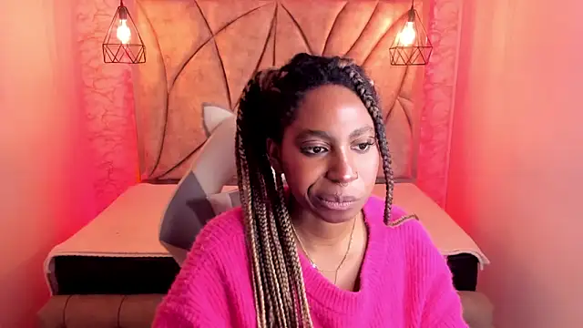 Snapshot of Queen_perla_ chatting on February 20, 2025, 5:40 pm Queen perla online show from February 20, 2025, 5:40 pm