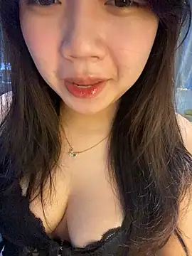 Hotellinh12 online show from September 22, 2025, 4:42 pm