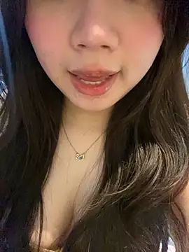 Hotellinh12 online show from November 20, 2025, 1:44 pm