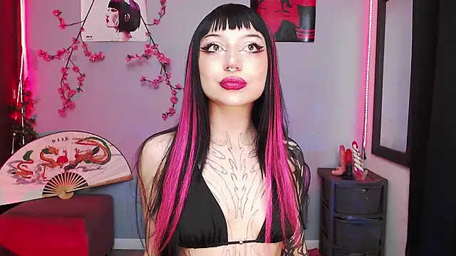 Snapshot of catipetite chatting on February 26, 2026, 8:35 am catipetite online show from February 26, 2026, 8:35 am