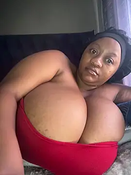 Chubbykarisma27 online show from April 28, 2026, 11:15 am