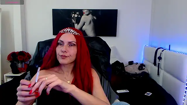 Snapshot of EvelynQueenn chatting on February 2, 2025, 9:19 am EvelynQueenn online show from February 2, 2025, 9:19 am