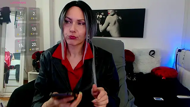 Snapshot of EvelynQueenn chatting on March 19, 2025, 4:25 am EvelynQueenn online show from March 19, 2025, 4:25 am