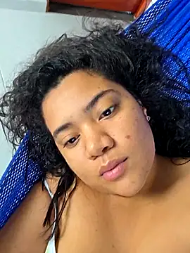 Watagatapitusberry1 online show from November 21, 2025, 3:44 pm